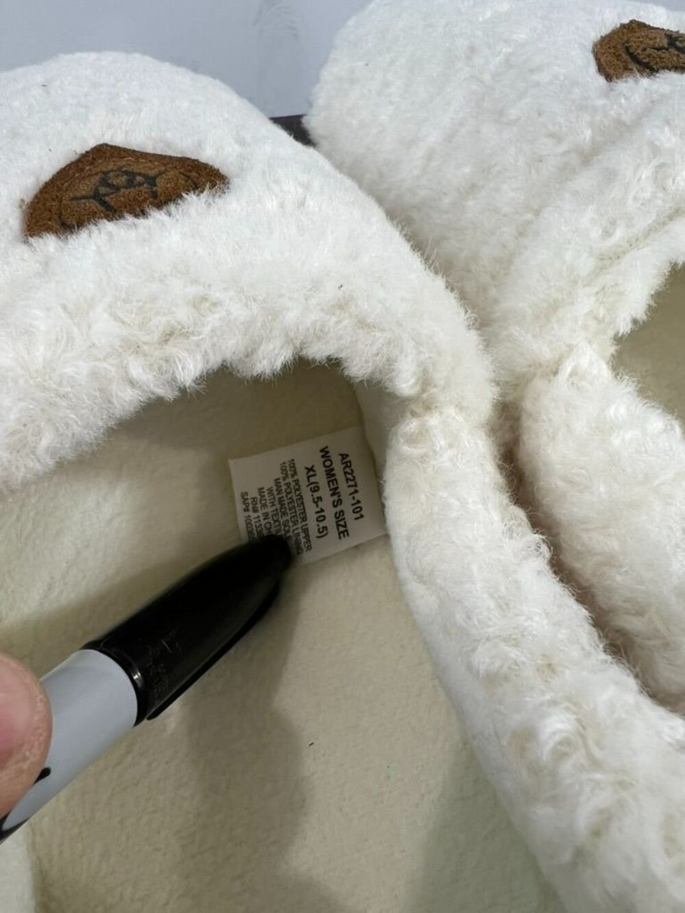 Ariat Women's Snuggle Slippers Appaloosa XL (9.5-10.5) #2271-101 New - Picture 8 of 9